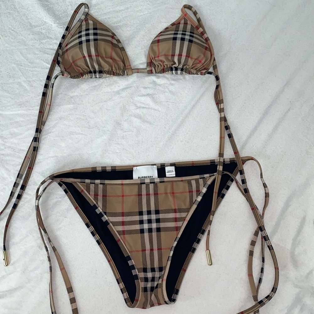 Burberry bikini
